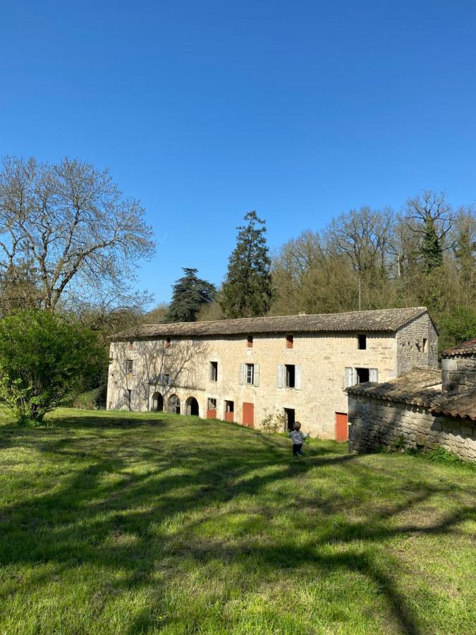 Chateau Des Loups - Les Pommiers Echire Екстер'єр фото
