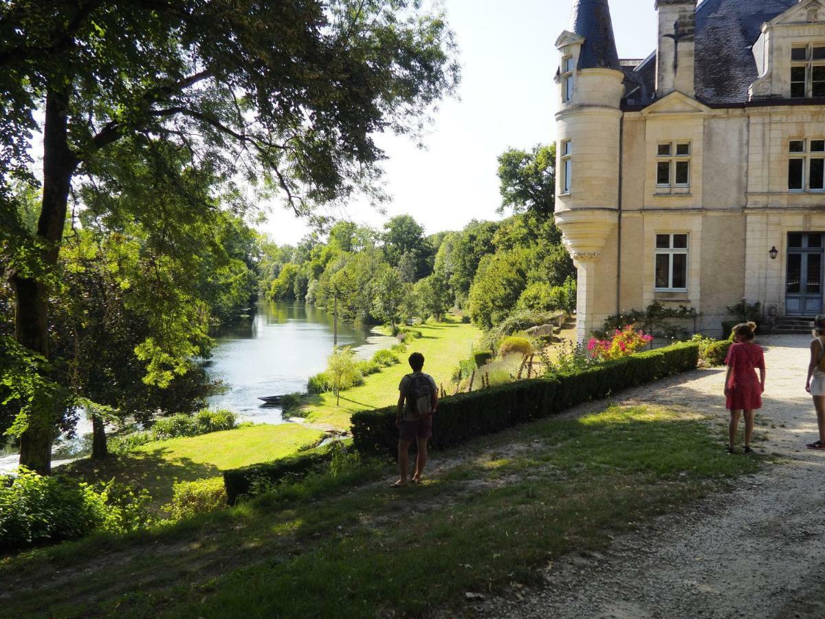 Chateau Des Loups - Les Pommiers Echire Екстер'єр фото