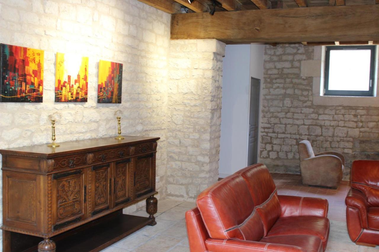 Chateau Des Loups - Les Pommiers Echire Екстер'єр фото